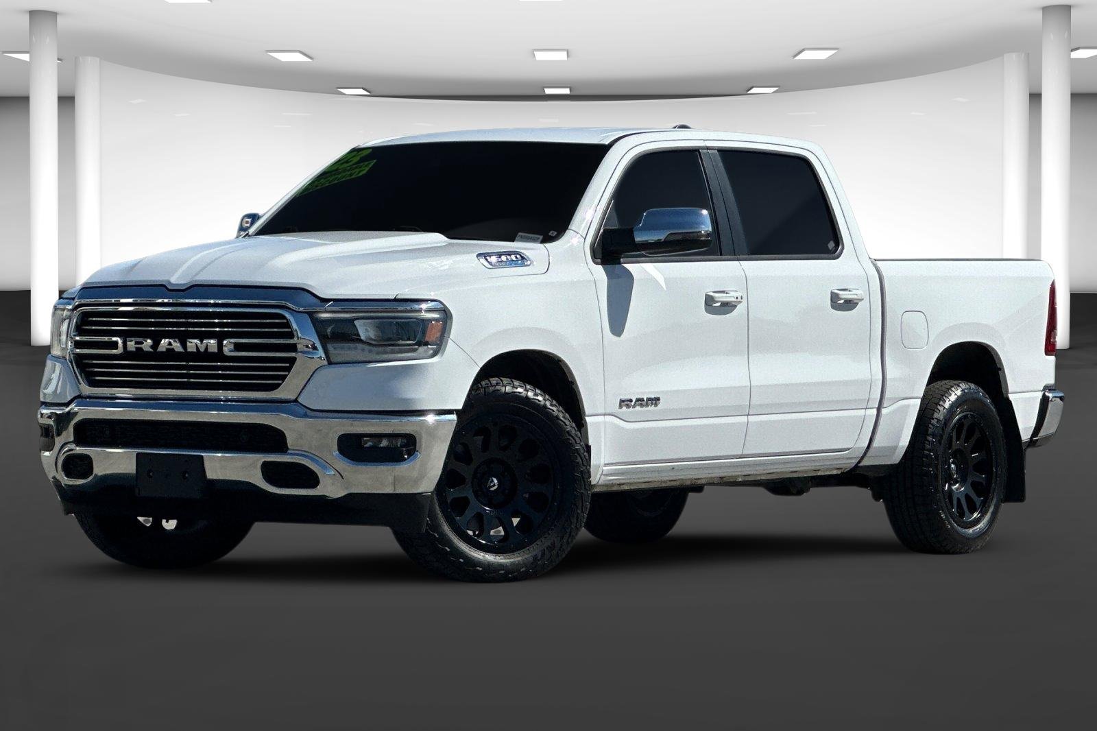 2023 Ram 1500 Laramie photo 2