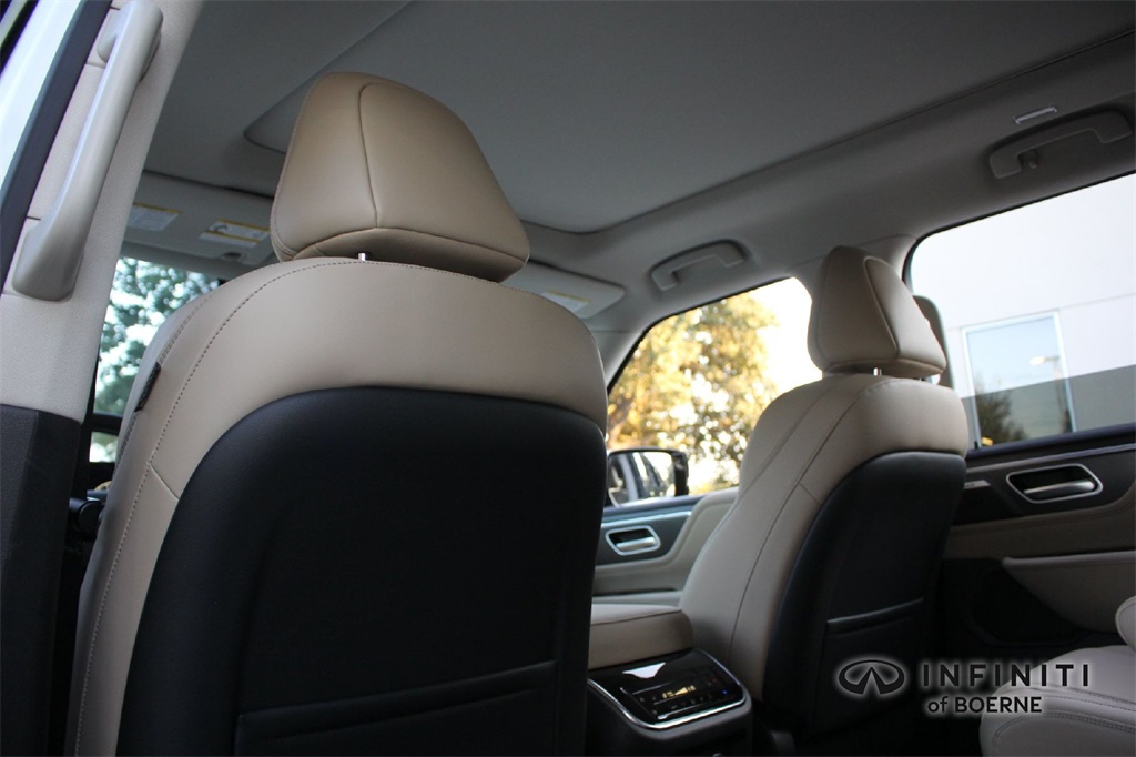 2026 Infiniti QX80 Pure photo 16