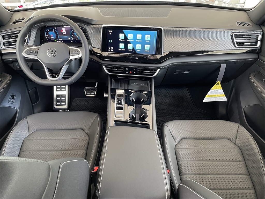 2025 Volkswagen Atlas Cross Sport SEL R-Line photo 12
