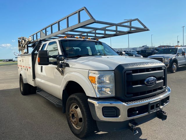 2015 Ford F-350 XL photo 4