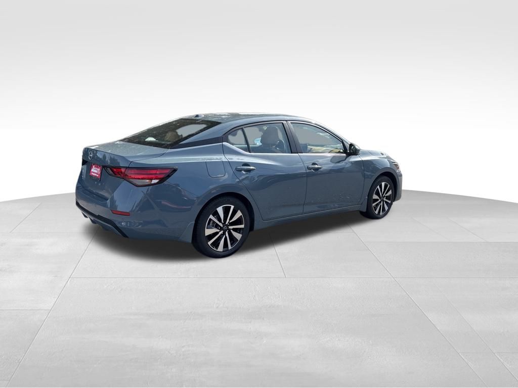 2025 Nissan Sentra SV photo 4