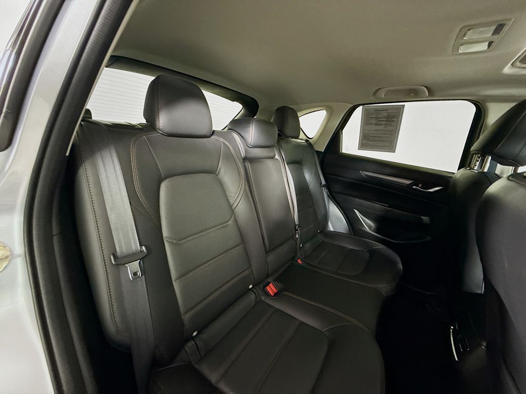 2022 Mazda CX-5 2.5 S Preferred photo 23