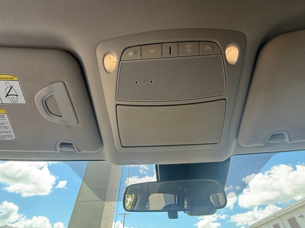 2020 Nissan Rogue SV photo 10