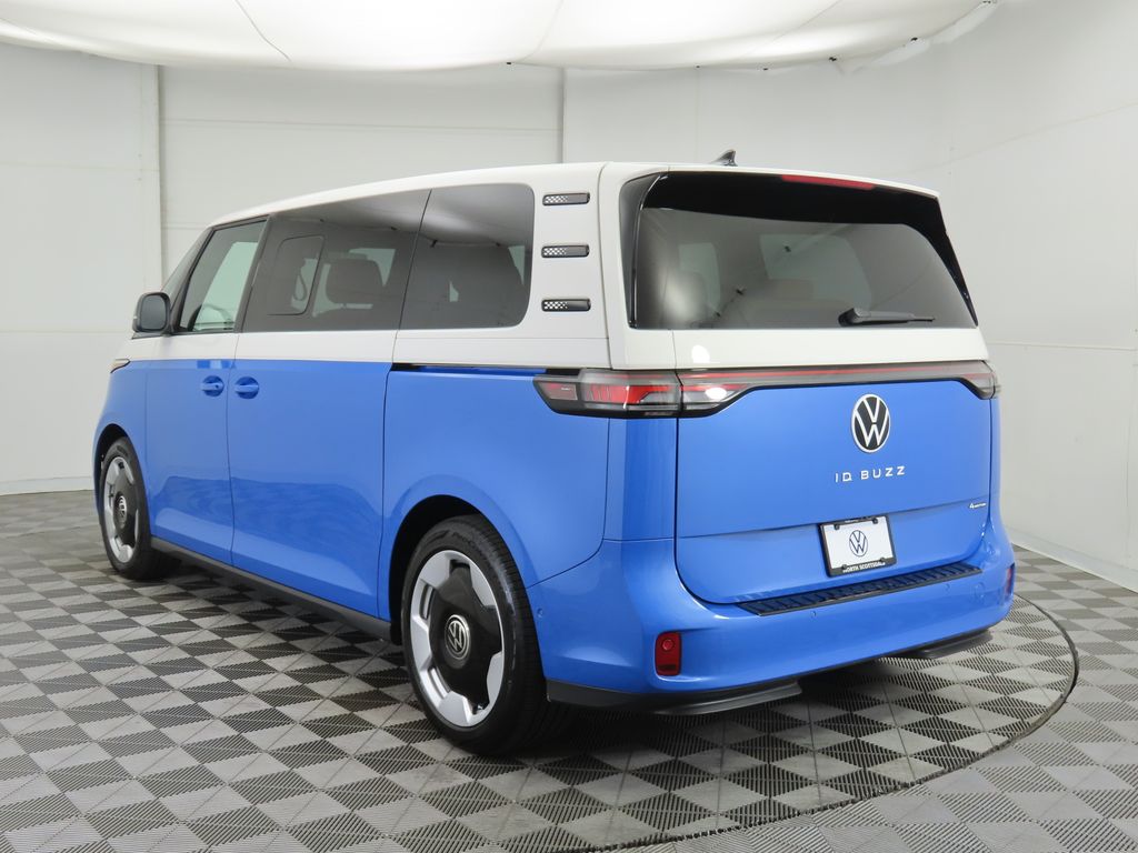 2025 Volkswagen ID. Buzz Pro Plus photo 7