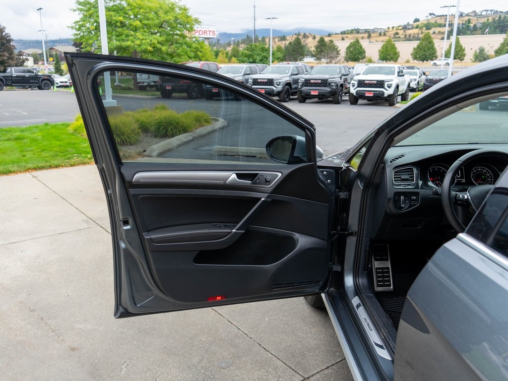 2019 Volkswagen Golf Alltrack TSI SE photo 15