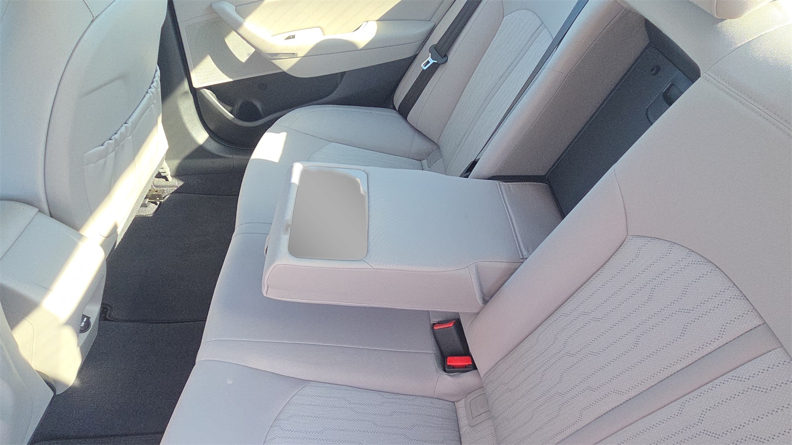 2016 Hyundai Sonata Hybrid SE photo 18