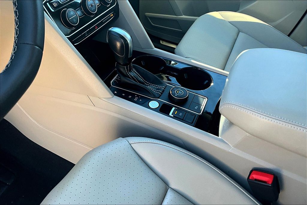 2022 Volkswagen Atlas V6 SEL photo 13