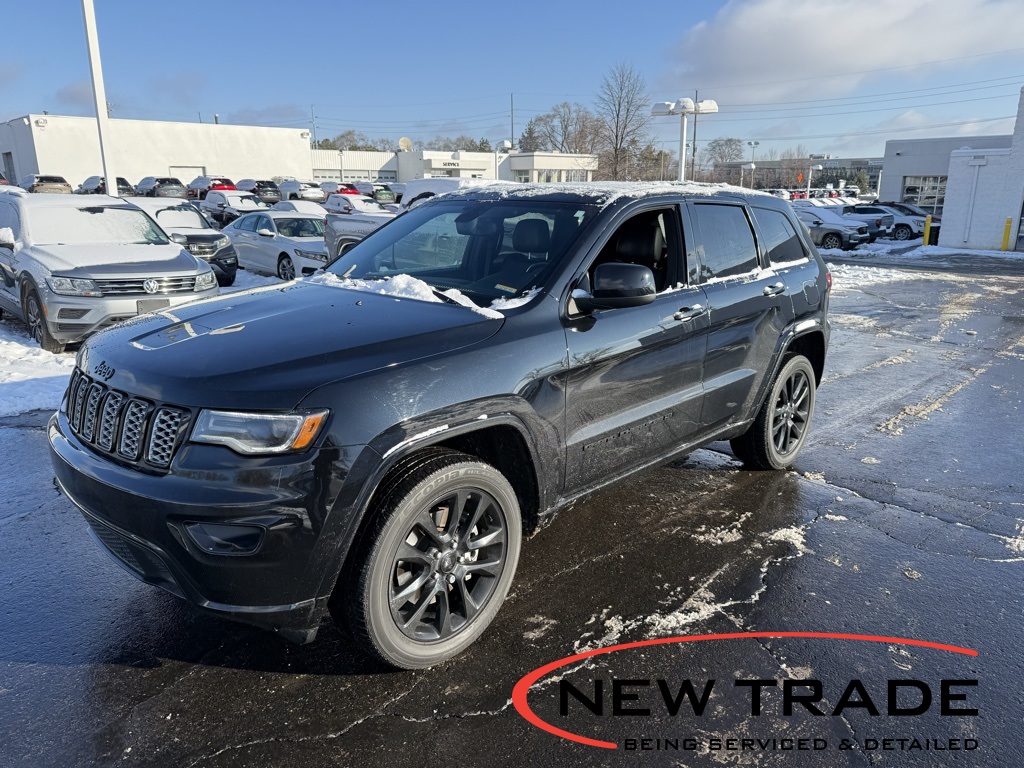 2022 Jeep Grand Cherokee WK Laredo X's photo