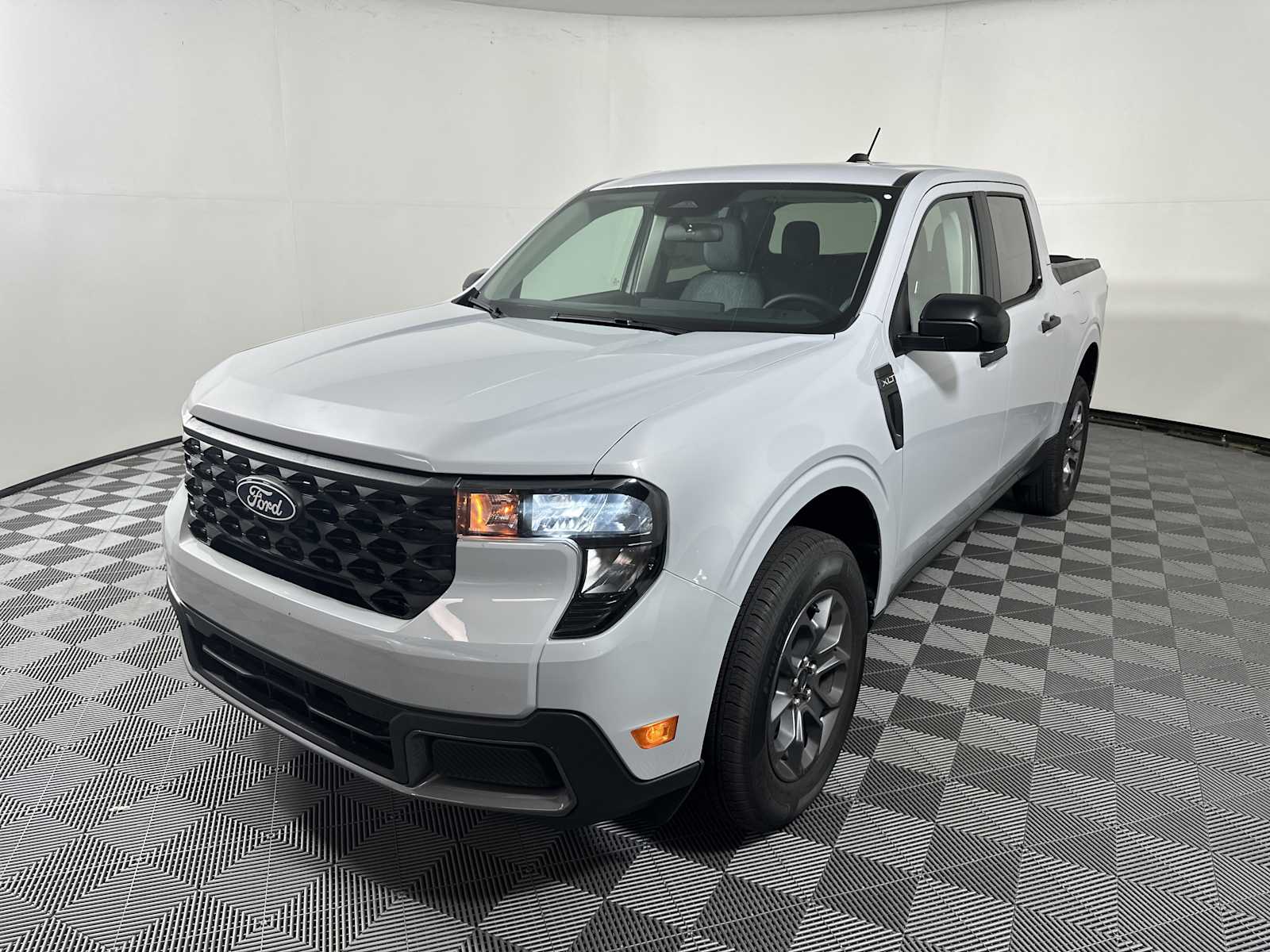 2025 Ford Maverick XLT photo 3