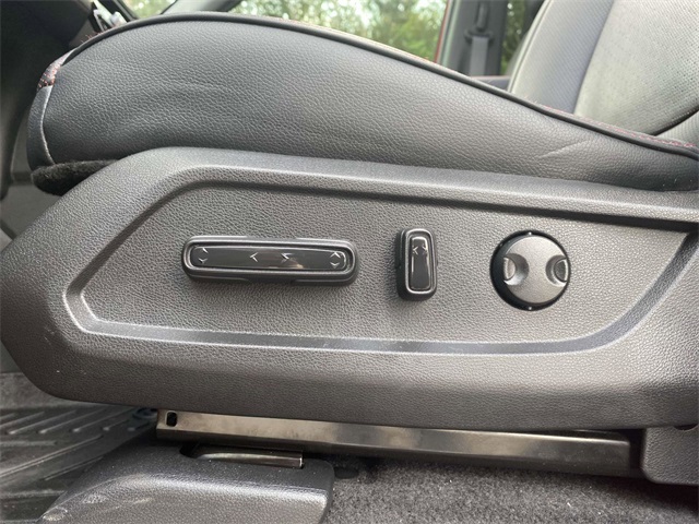 2025 Honda Pilot Black Edition photo 13