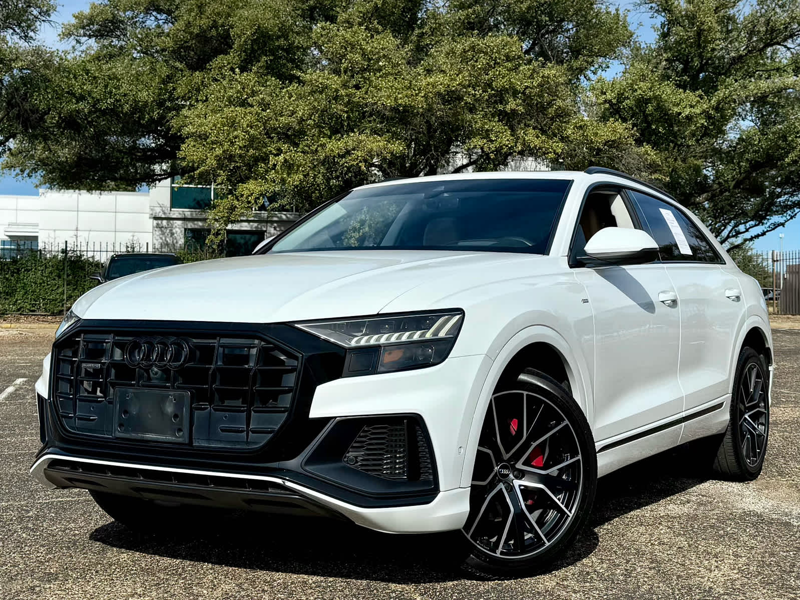 2019 Audi Q8 Prestige's photo