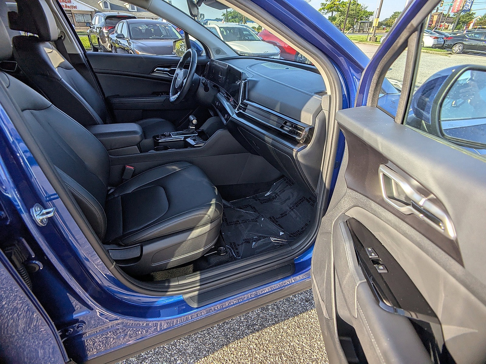 2024 Kia Sportage EX photo 3