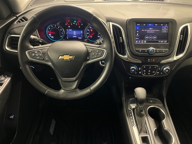 2022 Chevrolet Equinox LT photo 3