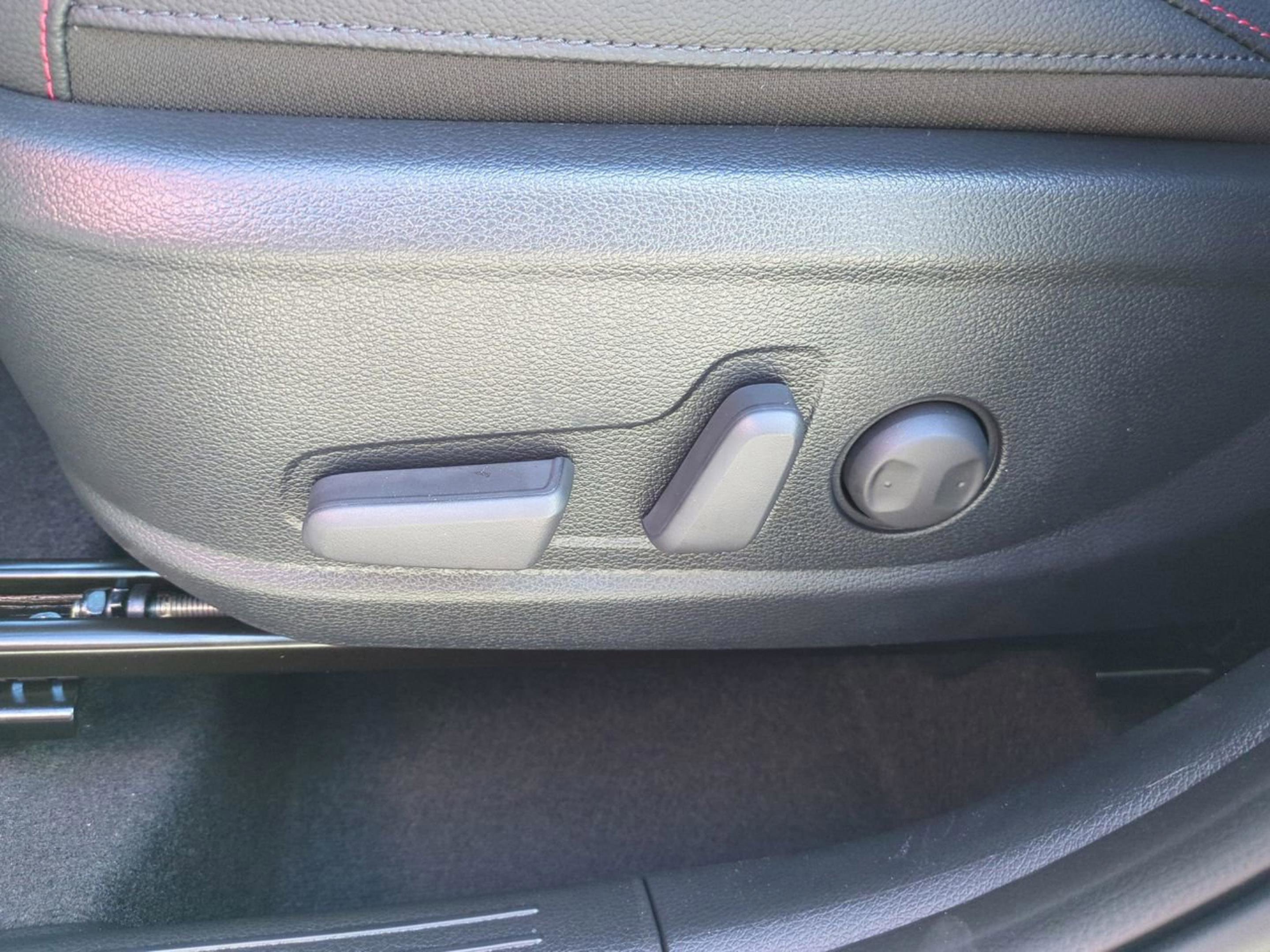 2025 Kia Soul GT-Line photo 17