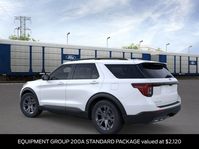 2026 Ford Explorer photo 4