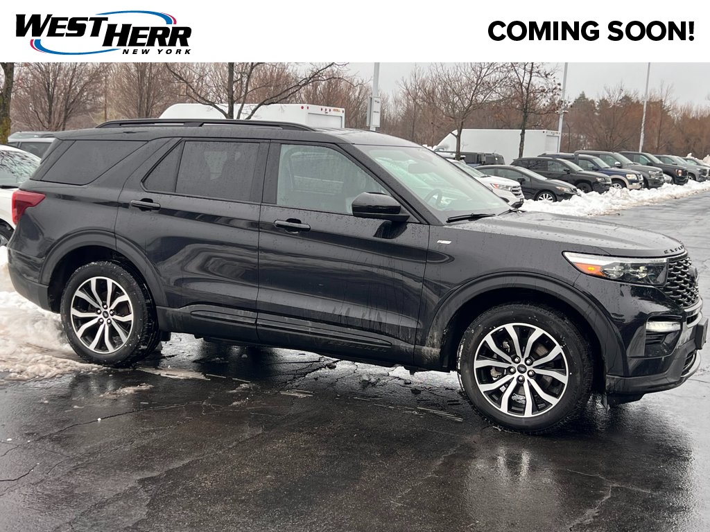 2023 Ford Explorer ST-LINE's photo