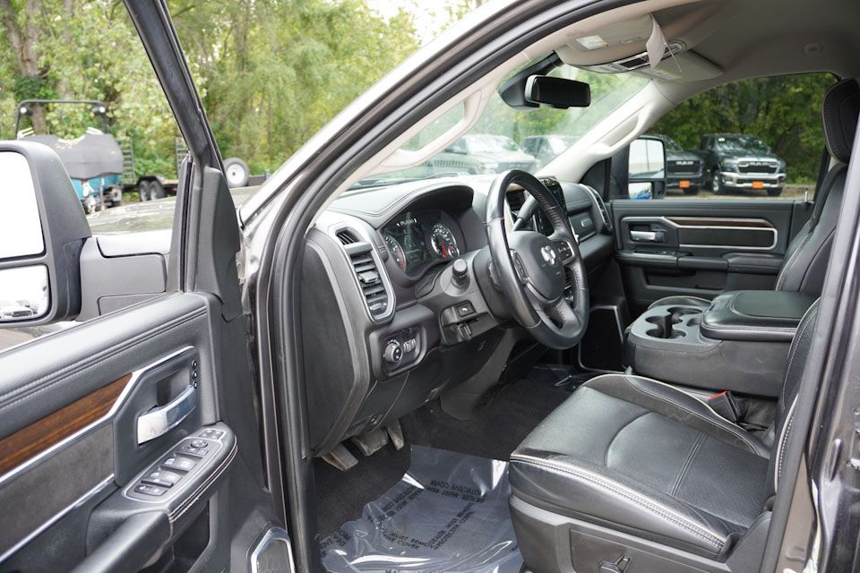2024 Ram 2500 Laramie photo 14