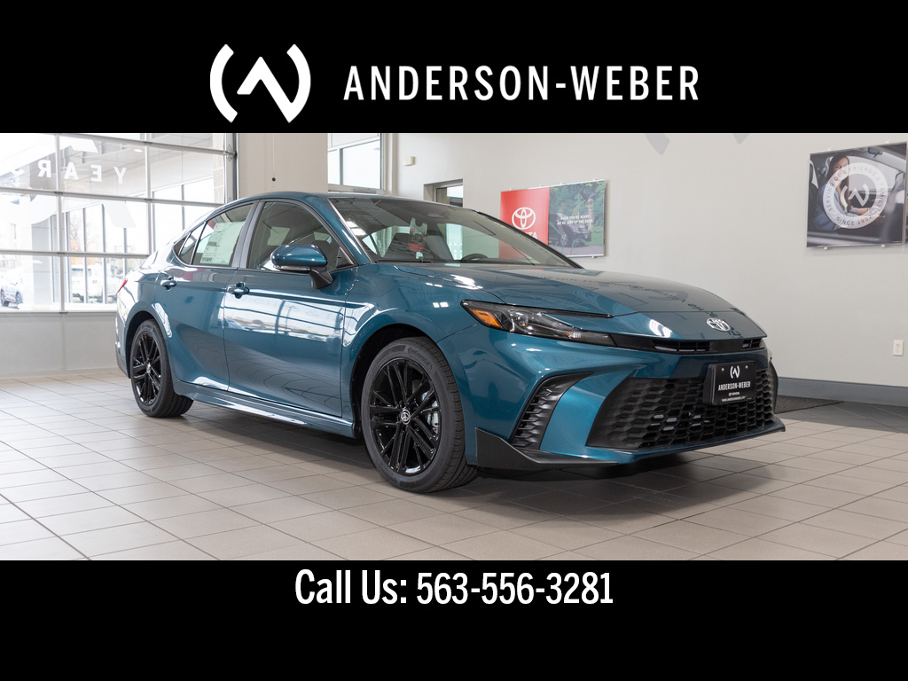 2026 Toyota Camry SE's photo