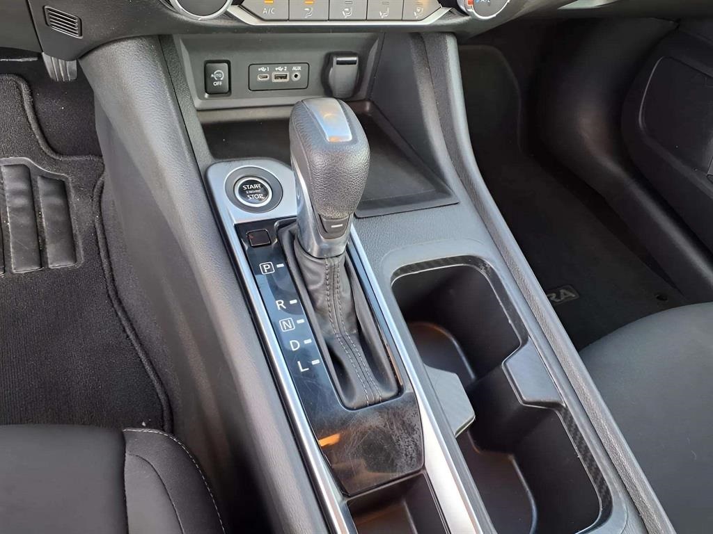2024 Nissan Sentra SV photo 15