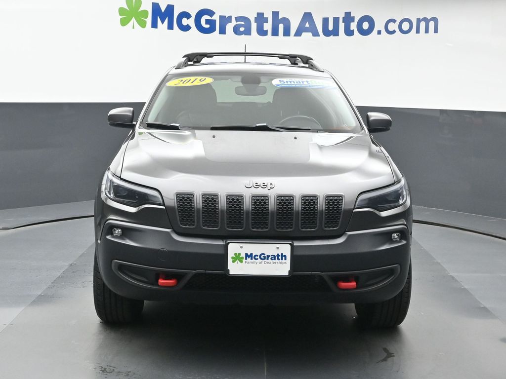 2019 Jeep Cherokee Trailhawk photo 2