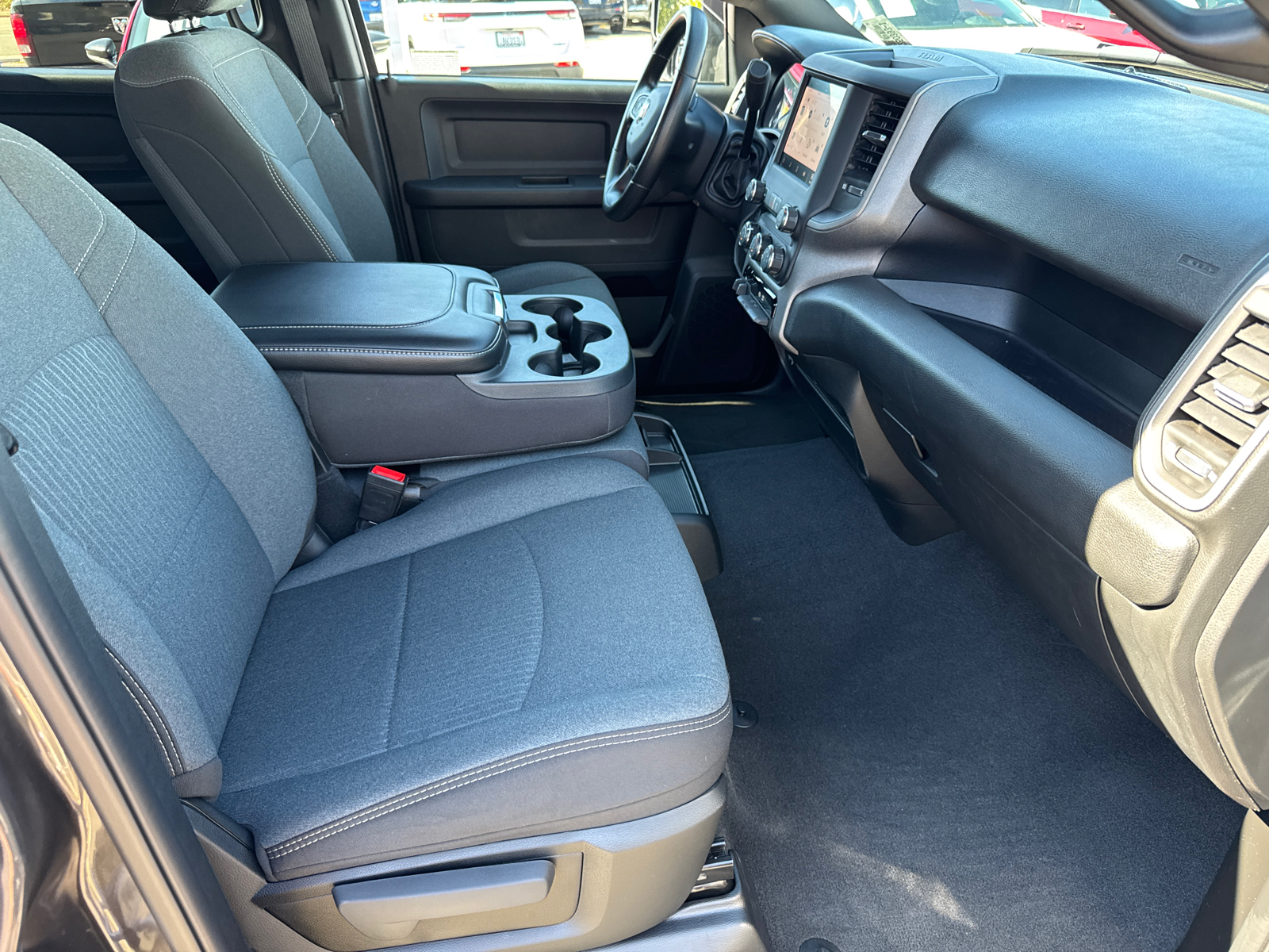 2024 Ram 2500 Tradesman photo 4