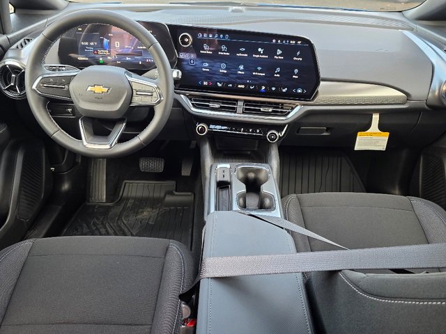 2026 Chevrolet Equinox EV 1LT photo 2