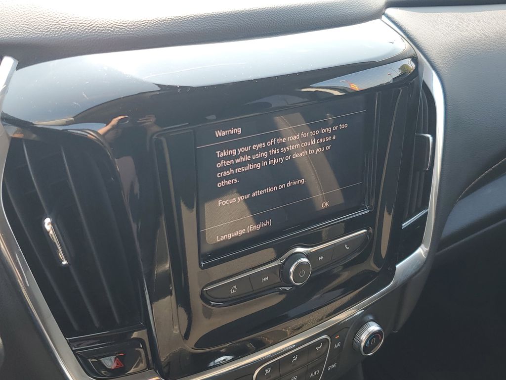 2020 Chevrolet Traverse LS photo 16