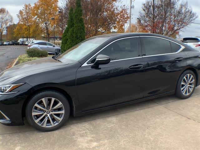 2021 Lexus ES 350 photo 3