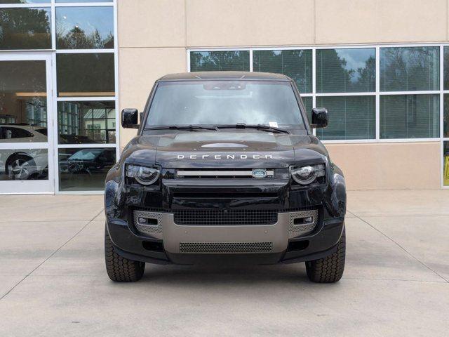 2025 Land Rover Defender X-Dynamic SE photo 2