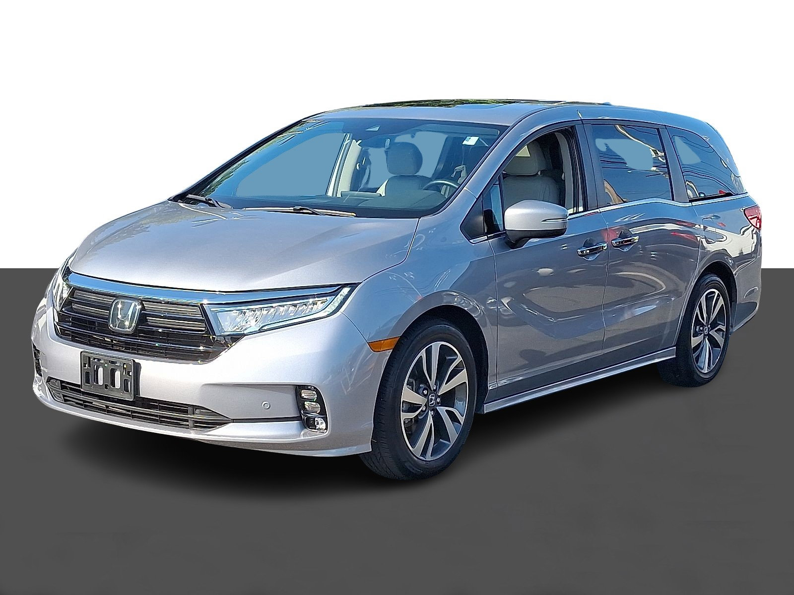 2023 Honda Odyssey Touring photo 3