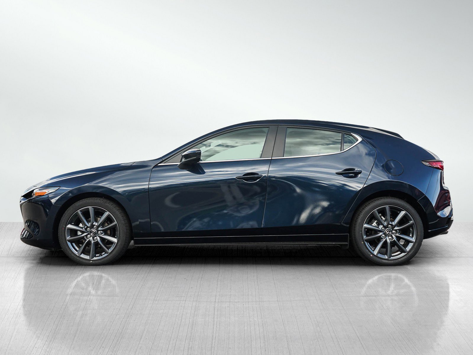 2025 Mazda Mazda3 Hatchback 2.5 s Preferred photo 3
