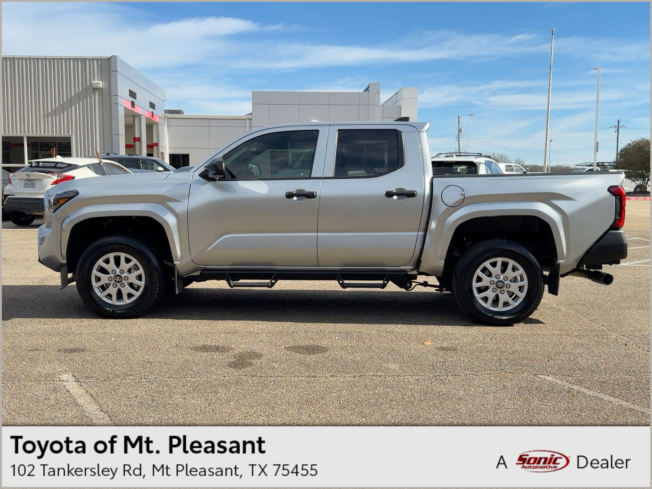 2024 Toyota Tacoma SR's photo