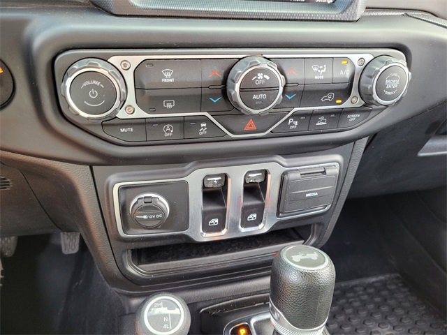 2021 Jeep Wrangler Anniversary Edition photo 27