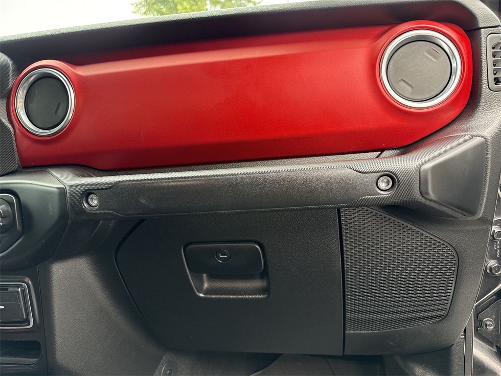 2021 Jeep Gladiator Rubicon photo 23