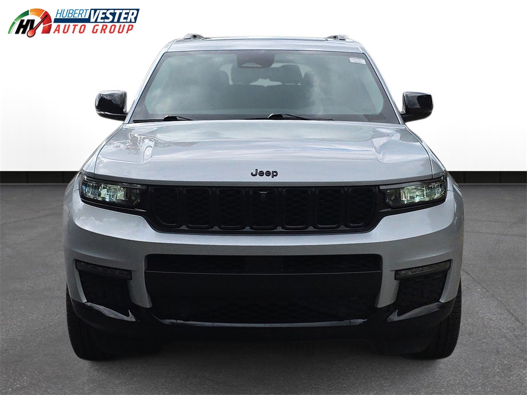 2023 Jeep Grand Cherokee Limited photo 3