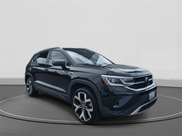 2022 Volkswagen Taos SEL's photo