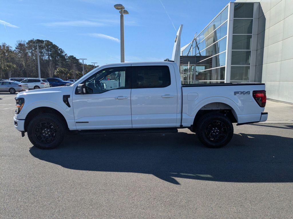 2025 Ford F-150 XLT photo 7