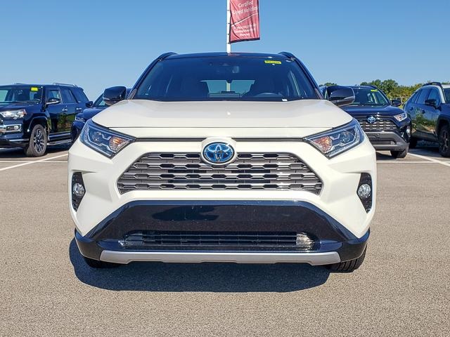2019 Toyota RAV4 Hybrid XSE photo 2