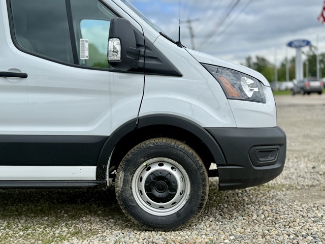 2025 Ford Transit Cargo Van photo 2
