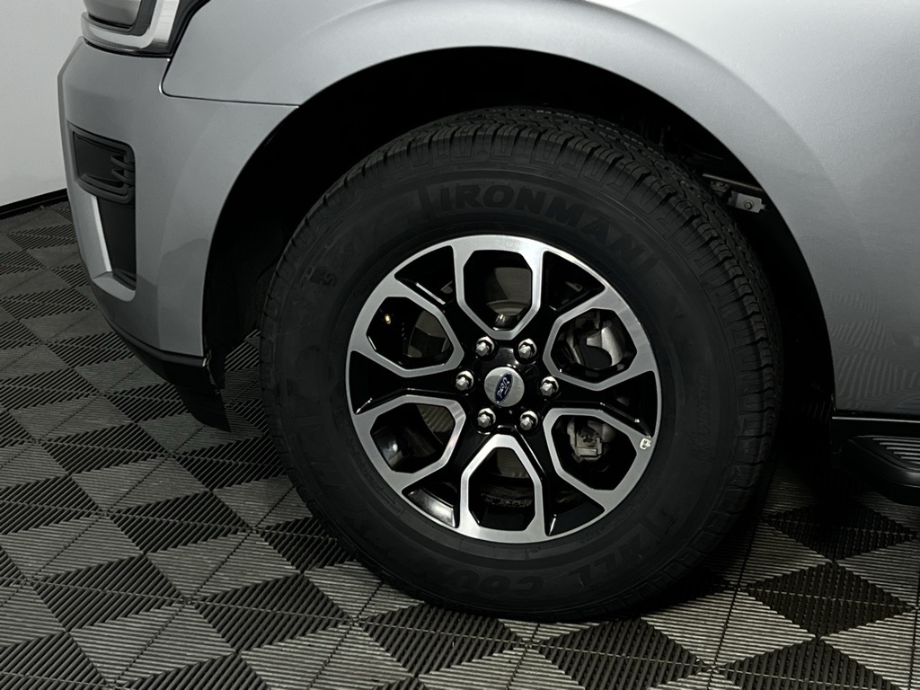 2024 Ford Expedition XLT photo 7