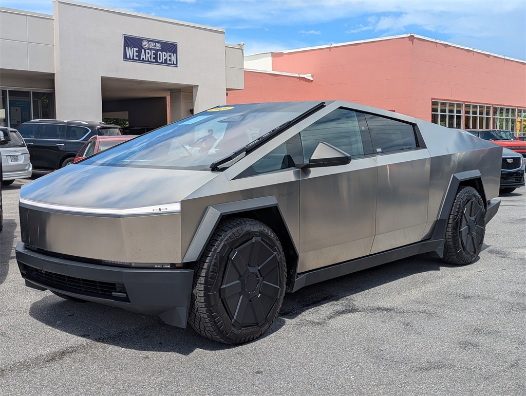 2024 Tesla Cybertruck Cyberbeast All-Wheel Drive photo 4
