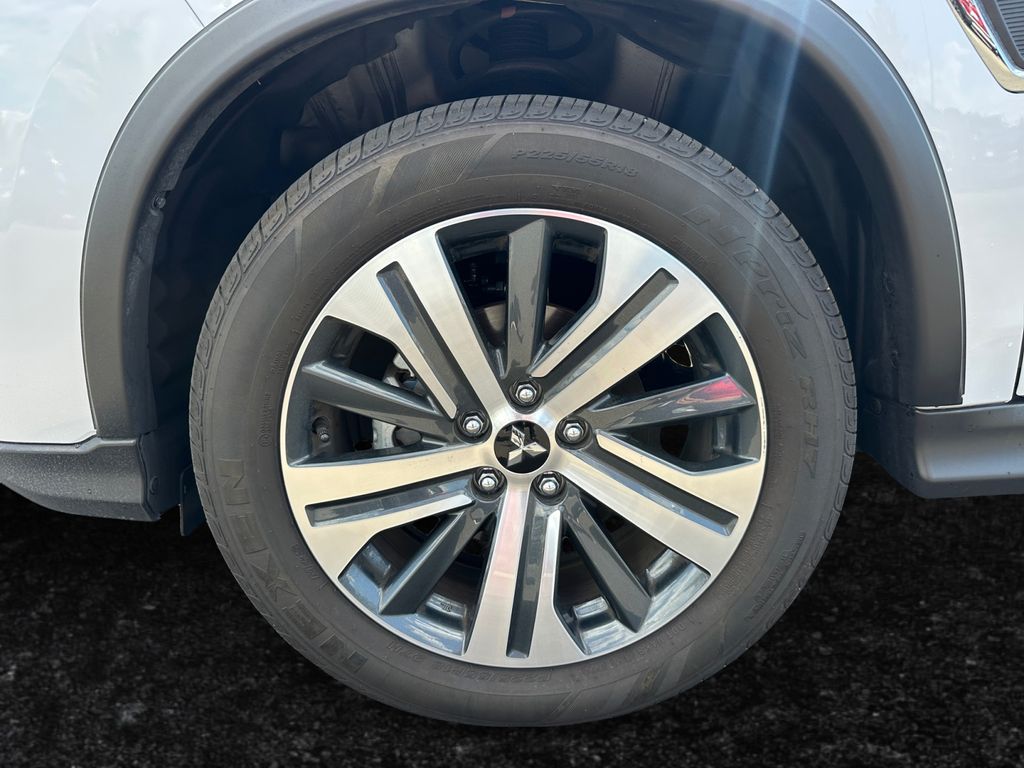 2024 Mitsubishi Outlander Sport SEL photo 26