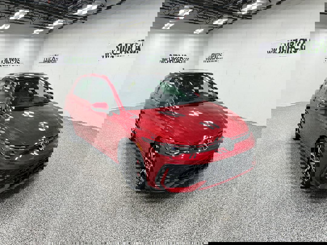 2025 Volkswagen Golf GTI SE's photo