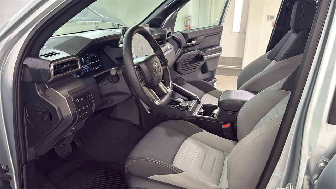2024 Toyota Tacoma TRD photo 11