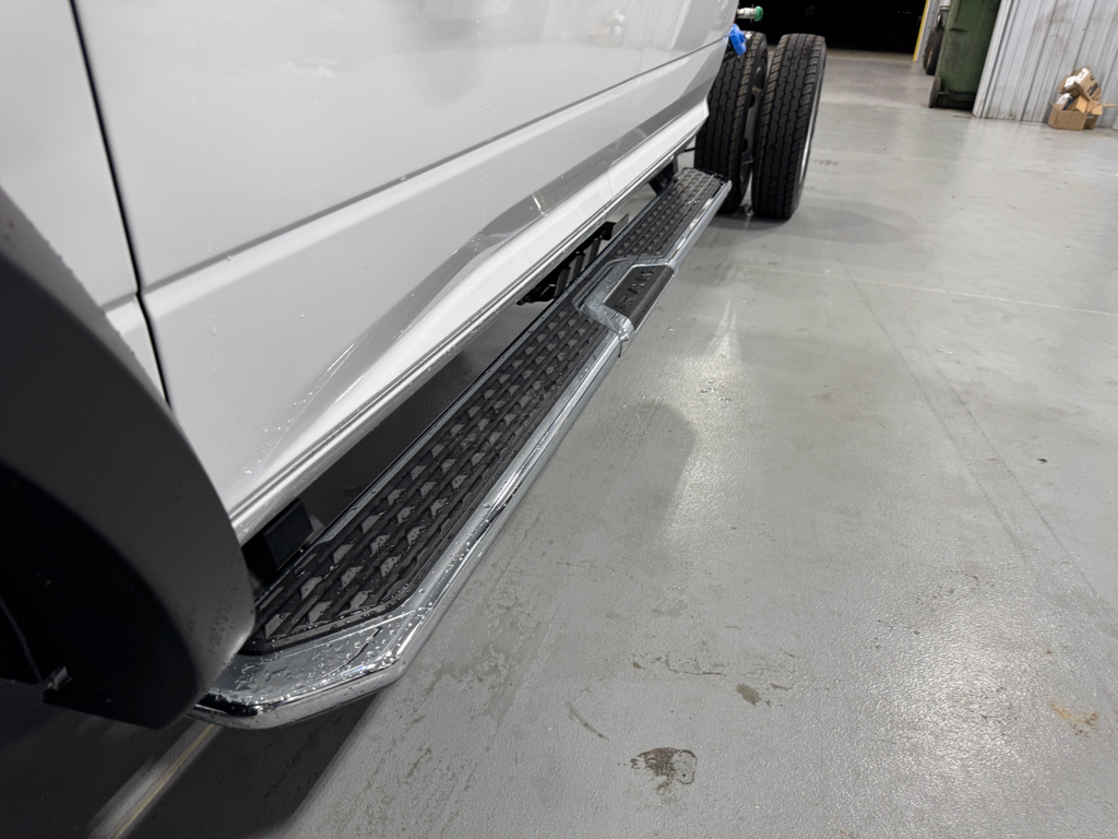 2025 Ram 4500 Tradesman photo 16