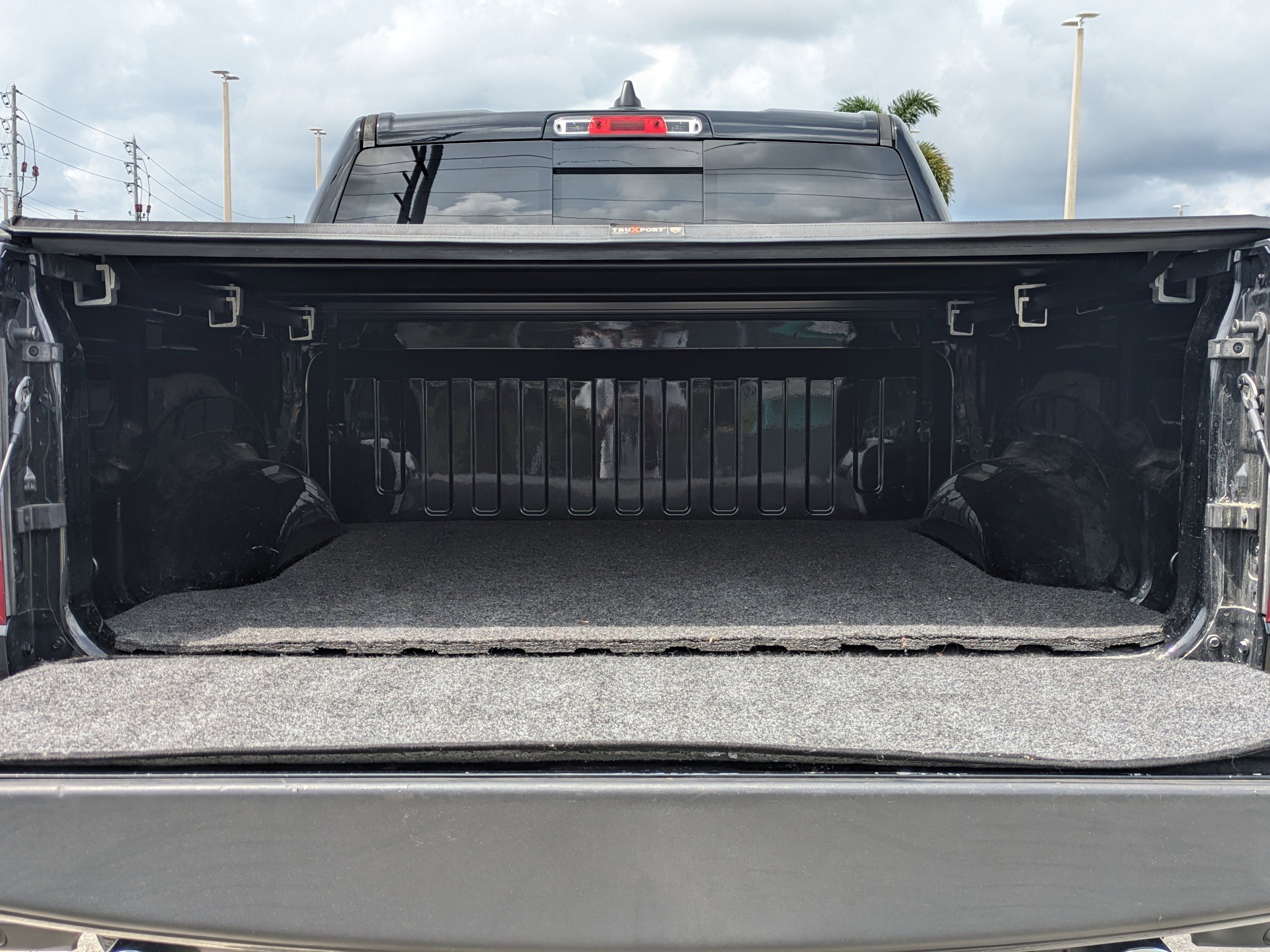2021 Ram 1500 Laramie photo 12