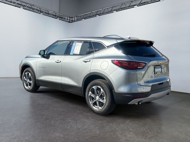 2025 Chevrolet Blazer 2LT photo 3