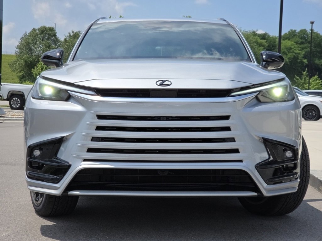 2025 Lexus TX 500h F SPORT Performance Premium photo 2