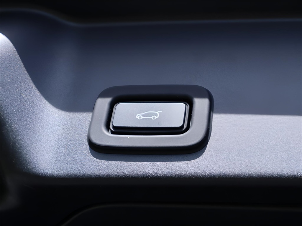 2022 Land Rover Range Rover Evoque S photo 15