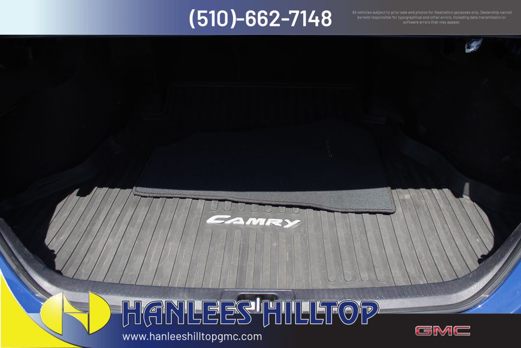 2024 Toyota Camry SE photo 10
